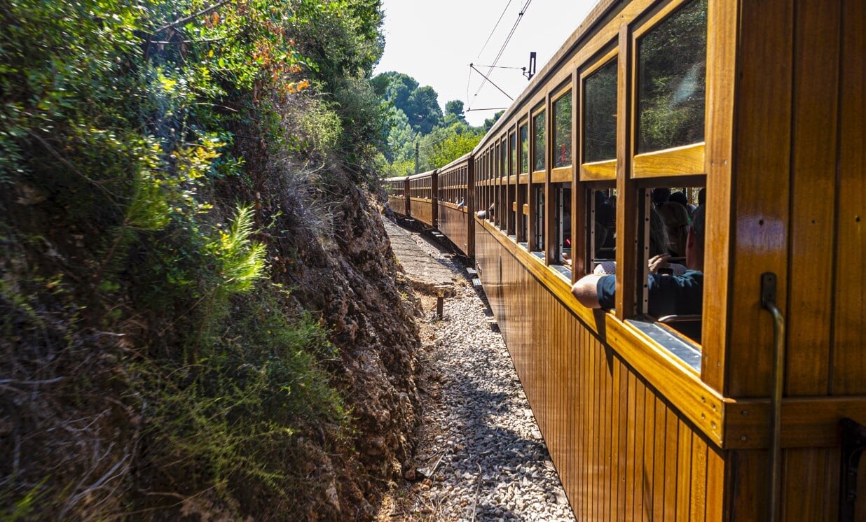 holzwagenzug mallorca
