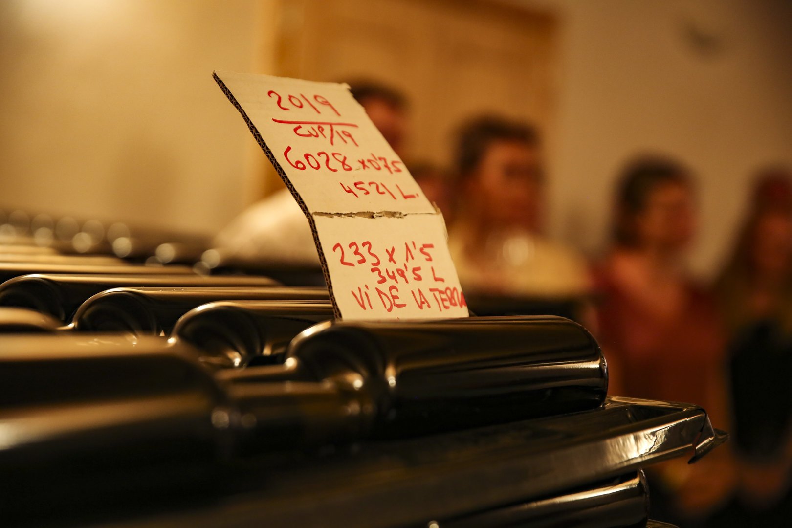 Weinflaschen bei der Weinprobe