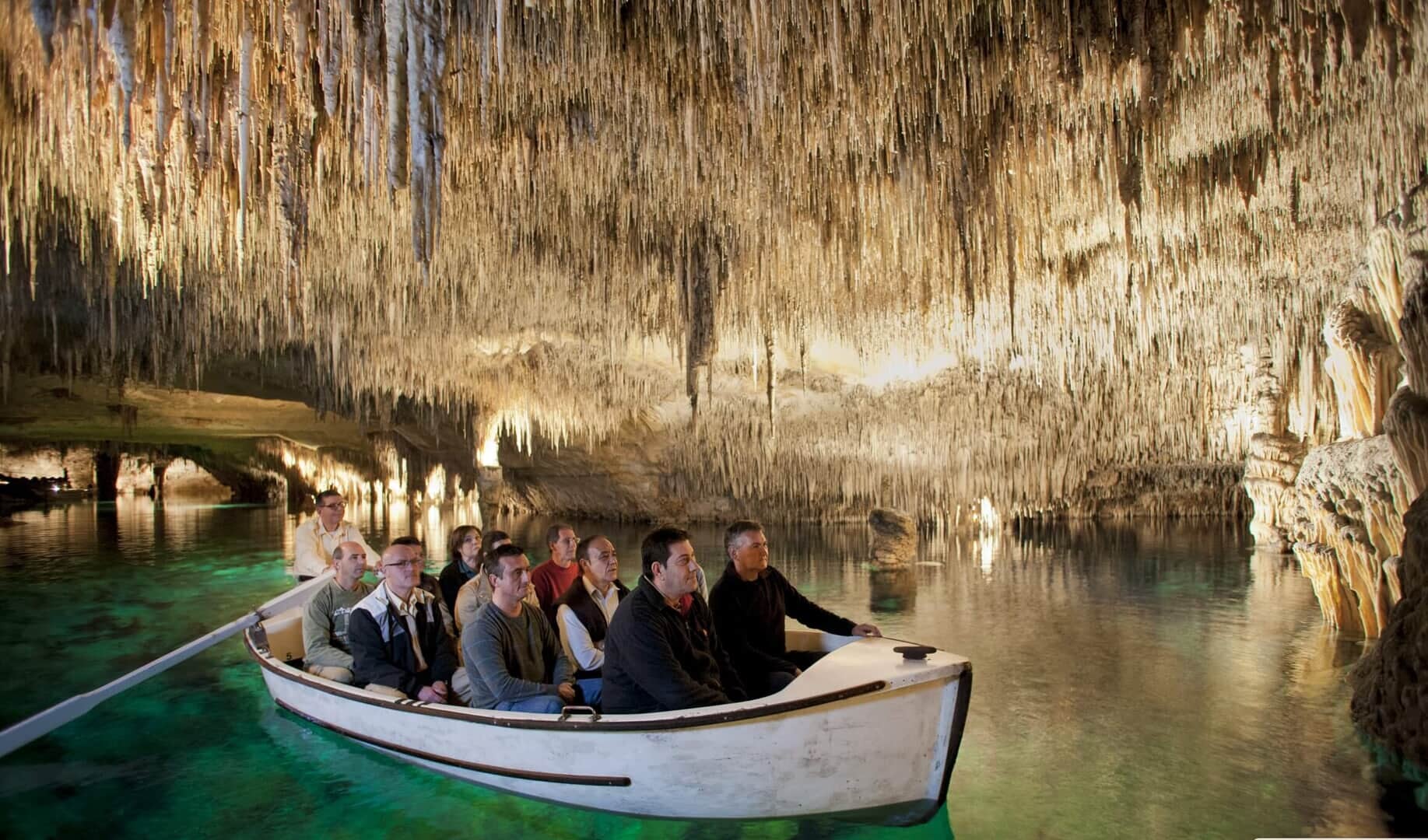 boat tour