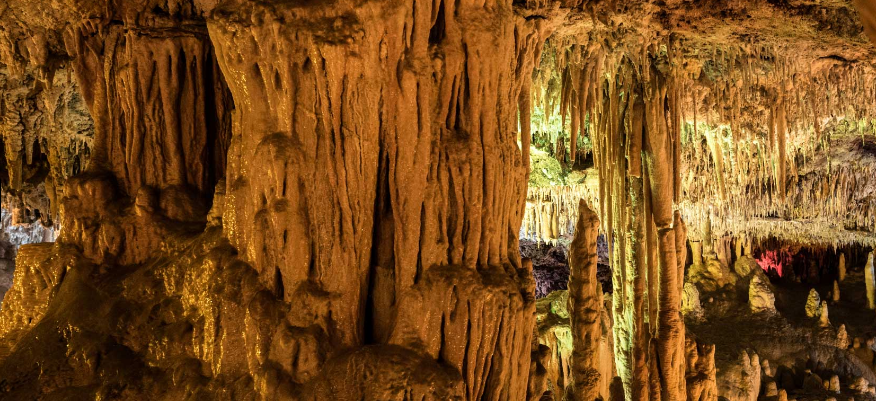 explore the caves of hams mallorca