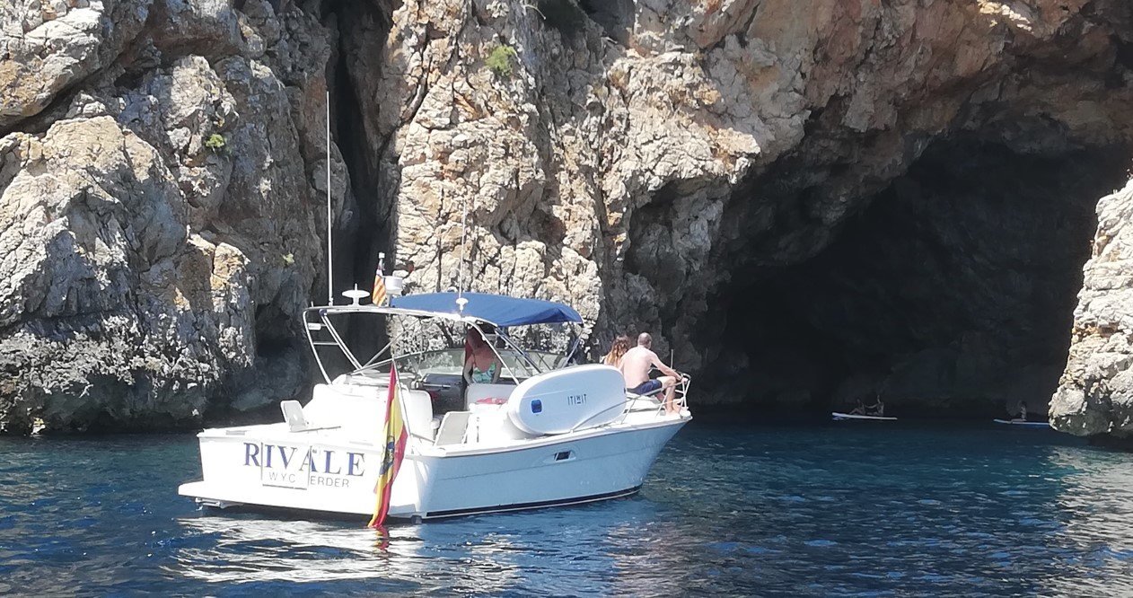 pollensa exclusive boat