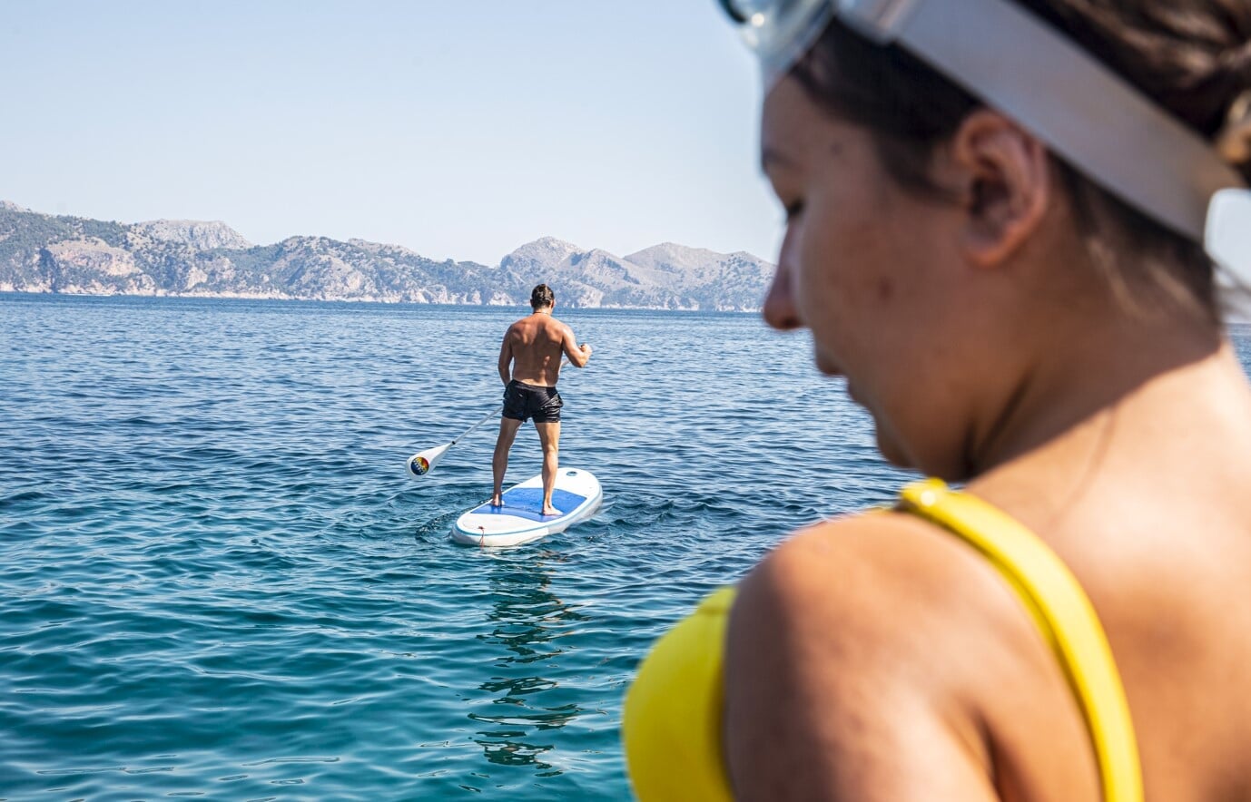 boat excursion with stand up paddling