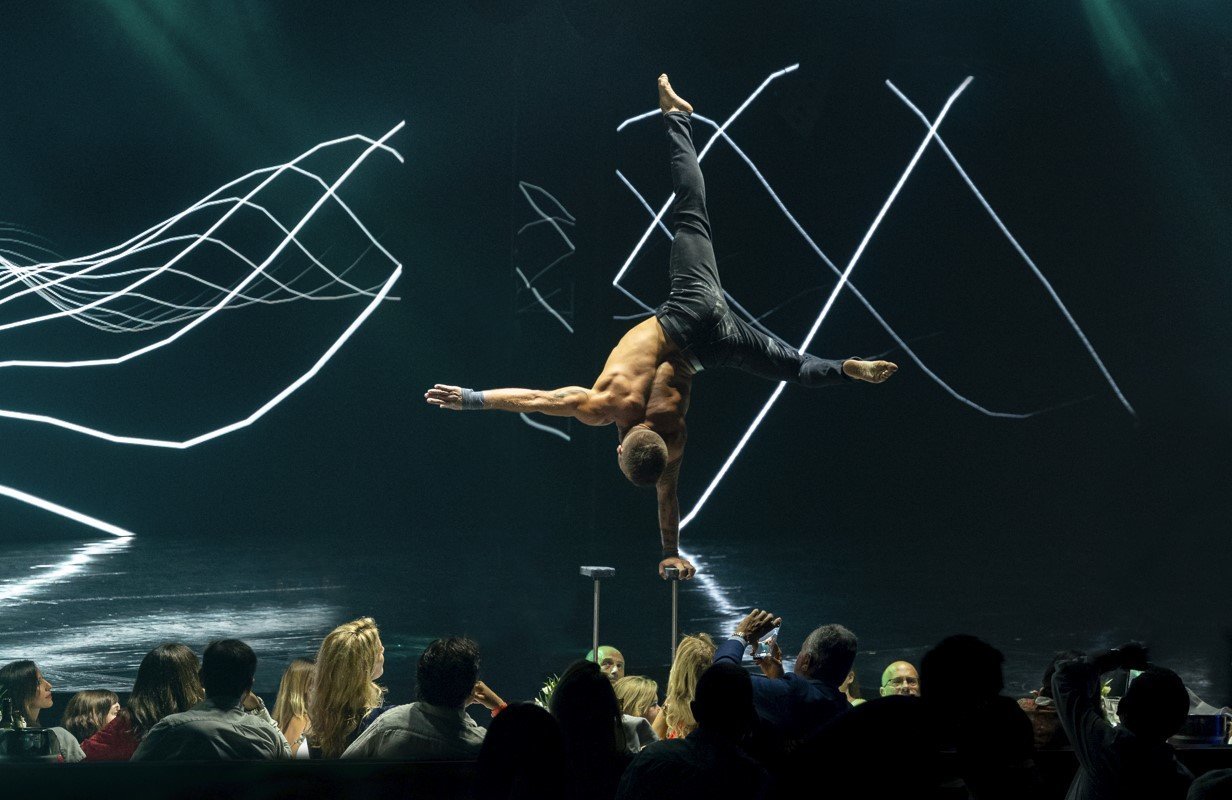 Exhibit_Official_flamenco dancer water son amar