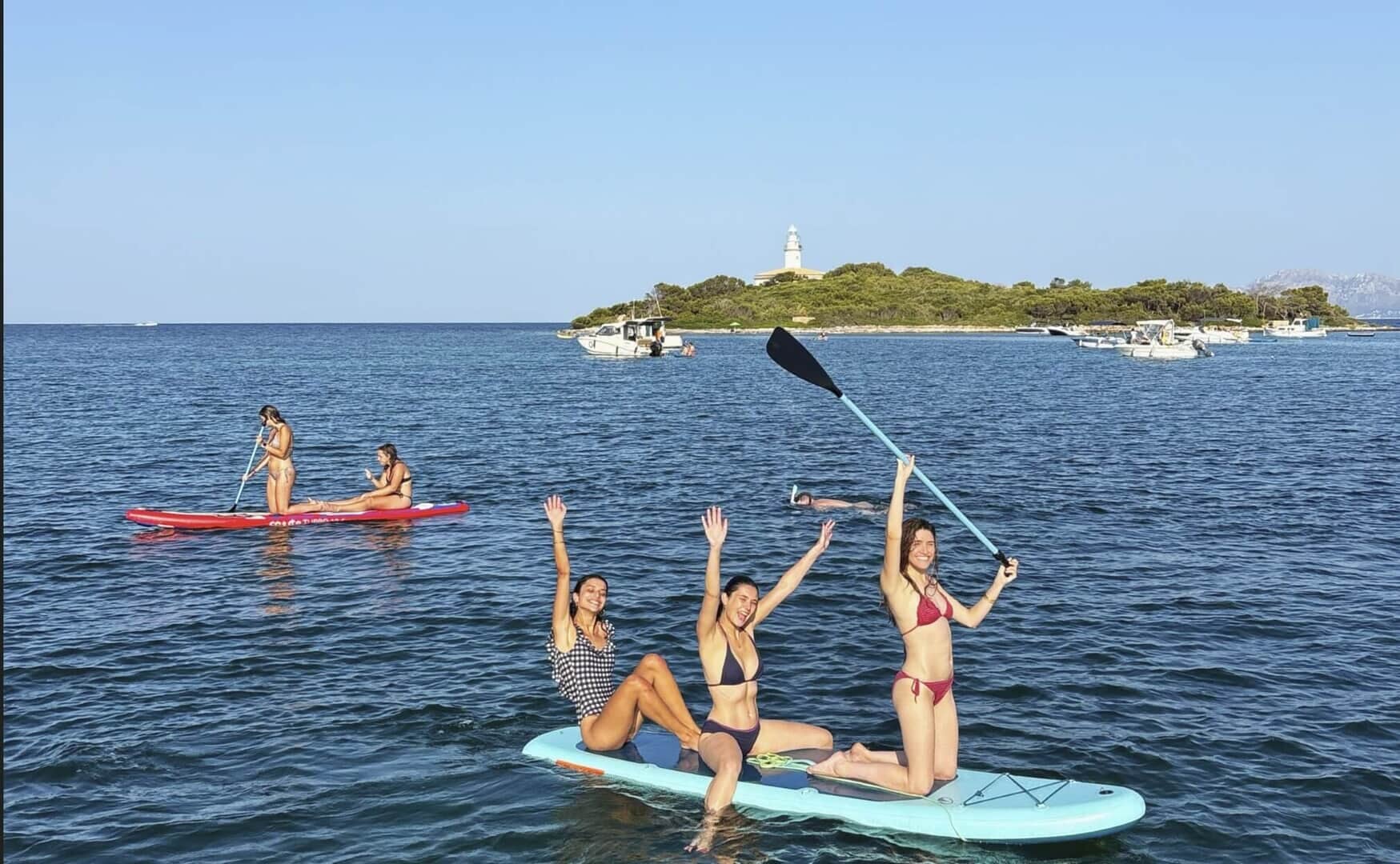 boat trip with stand up paddling