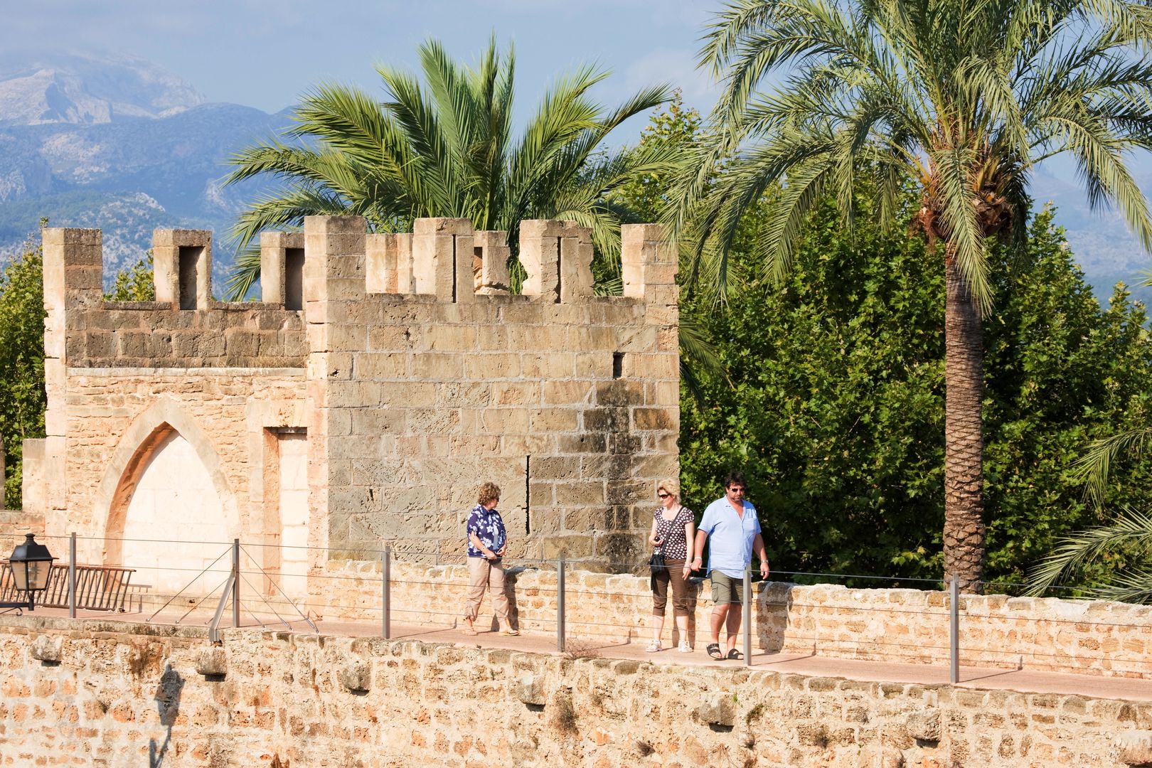 Walk around Alcudia town walls