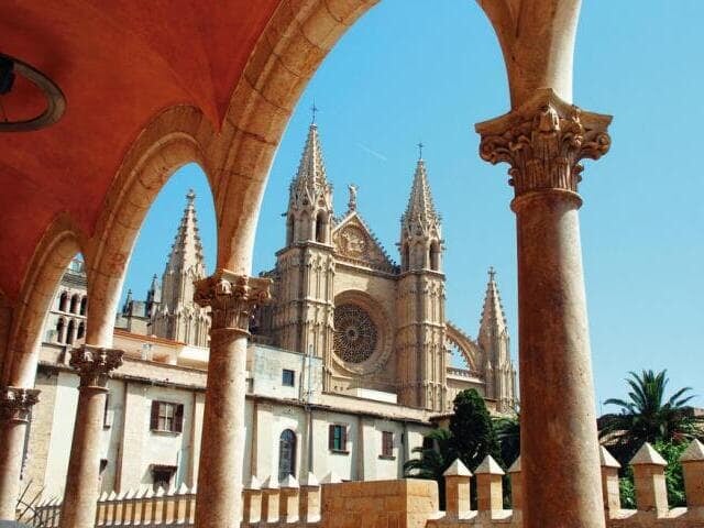 Wycieczki i atrakcje - Wspaniały dzień w mieście Palma